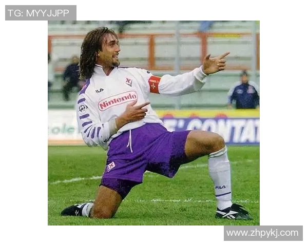 阿根廷足球传奇前锋巴蒂斯图塔的巅峰岁月与辉煌成就回顾